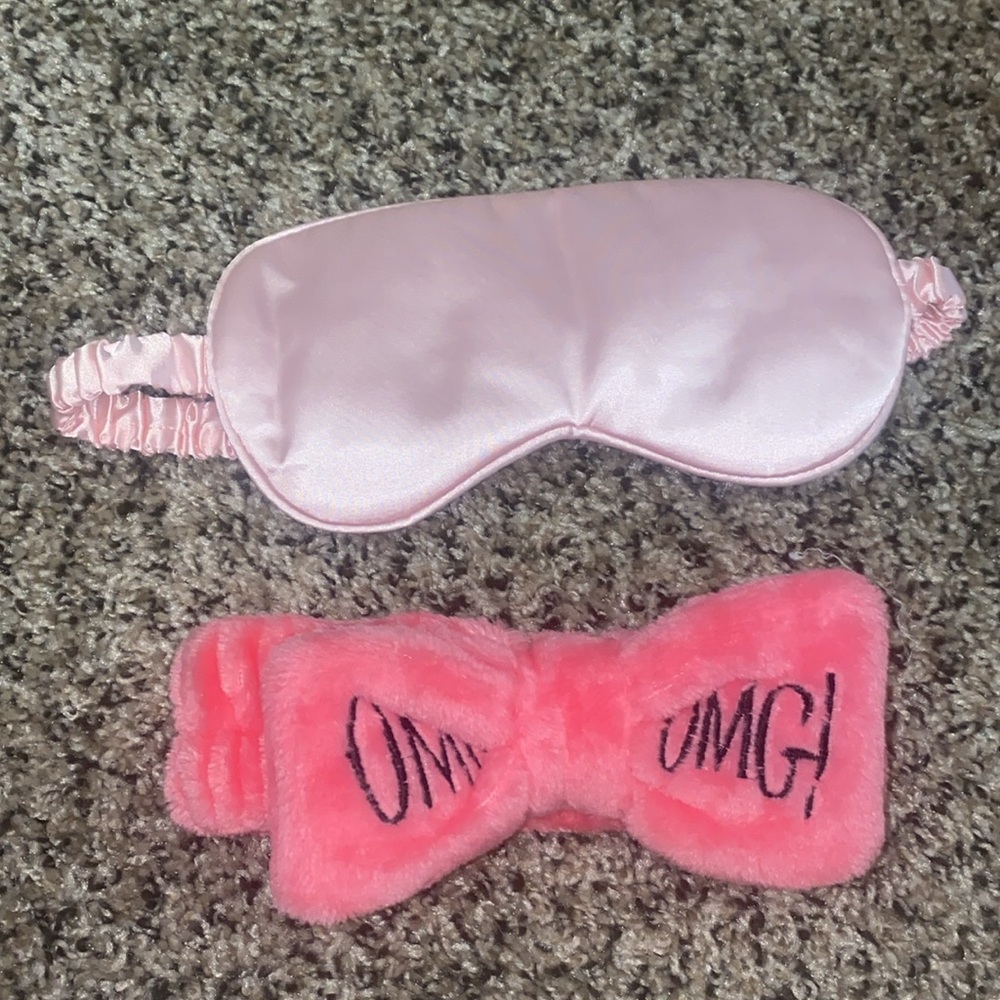 💋Brand New Pink Beauty and Relaxation 11 piece Set! - Picture 2 of 10